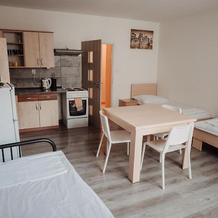 Penzion Quattro Ústí nad Orlicí Exteriör bild